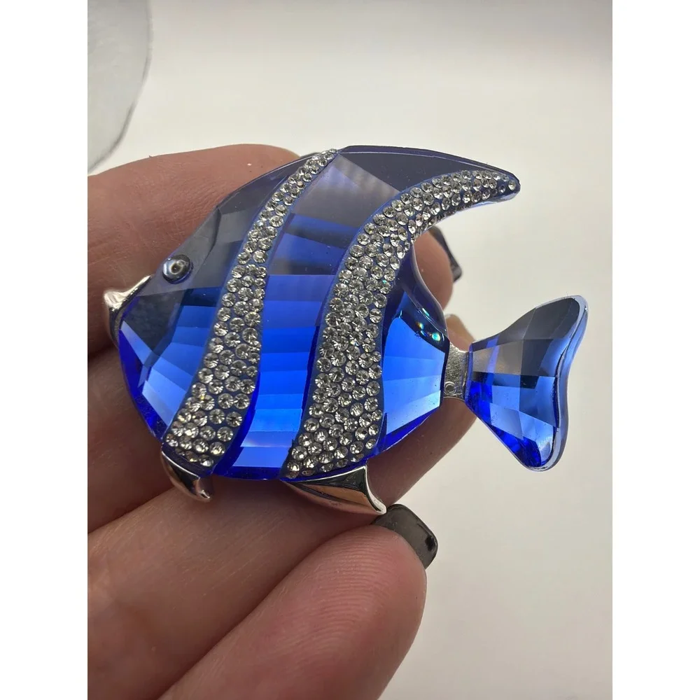 Vintage Swarovski Crystal Colina Exotic Fish Brooch 659350 Sighed Retired